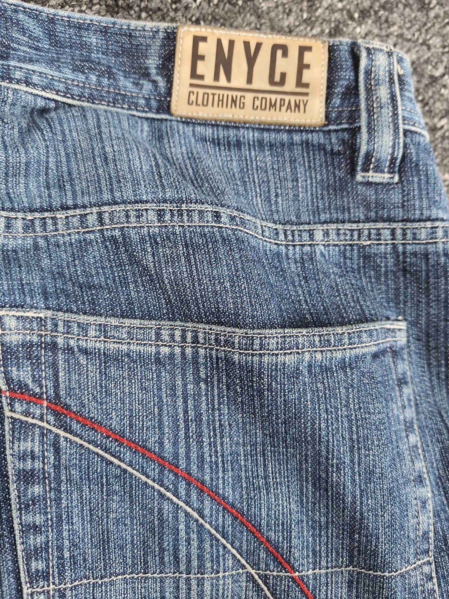 Enyce 54 | W38 - zdjęcie 4