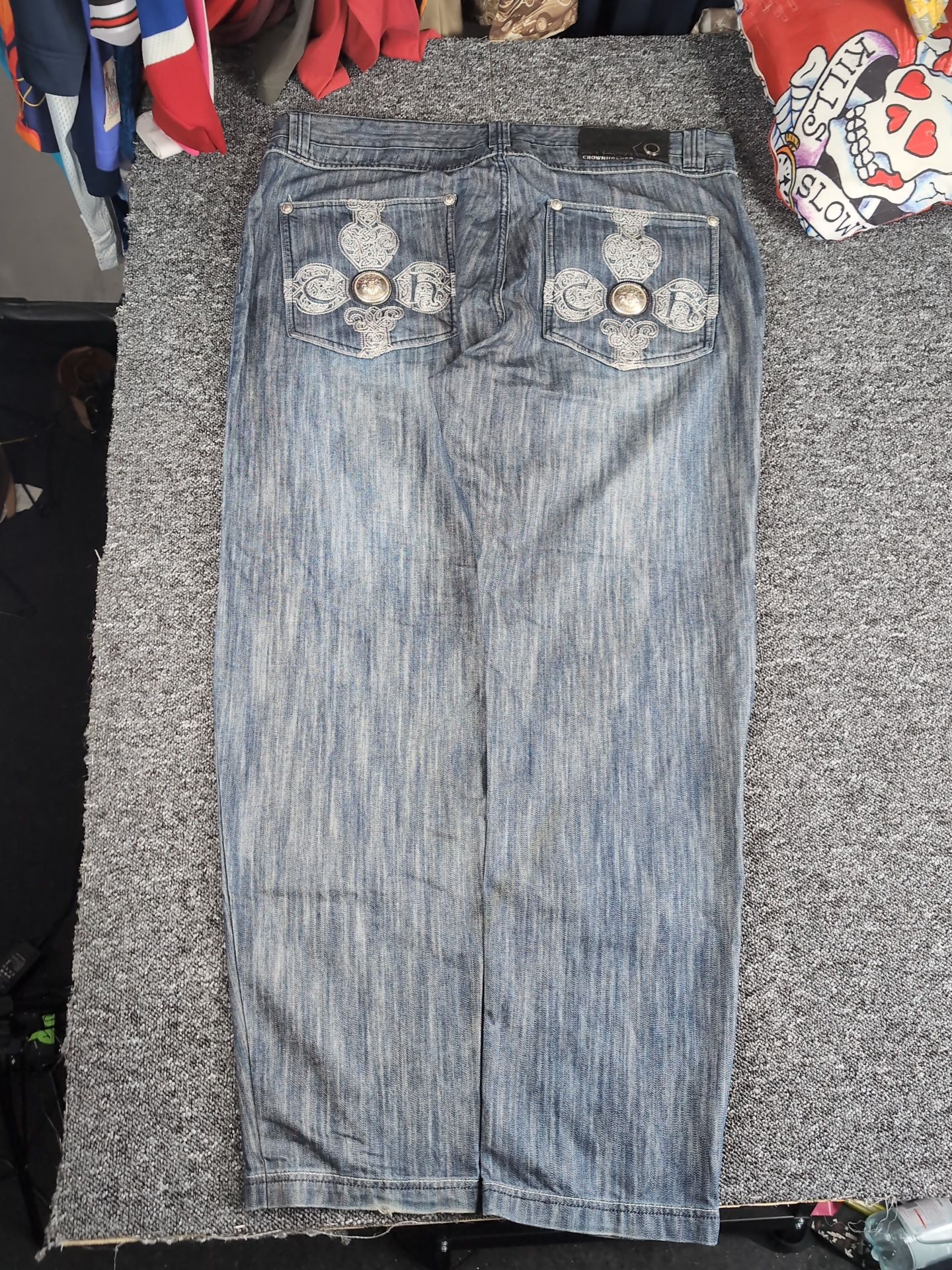 Crown holder 60 | W44