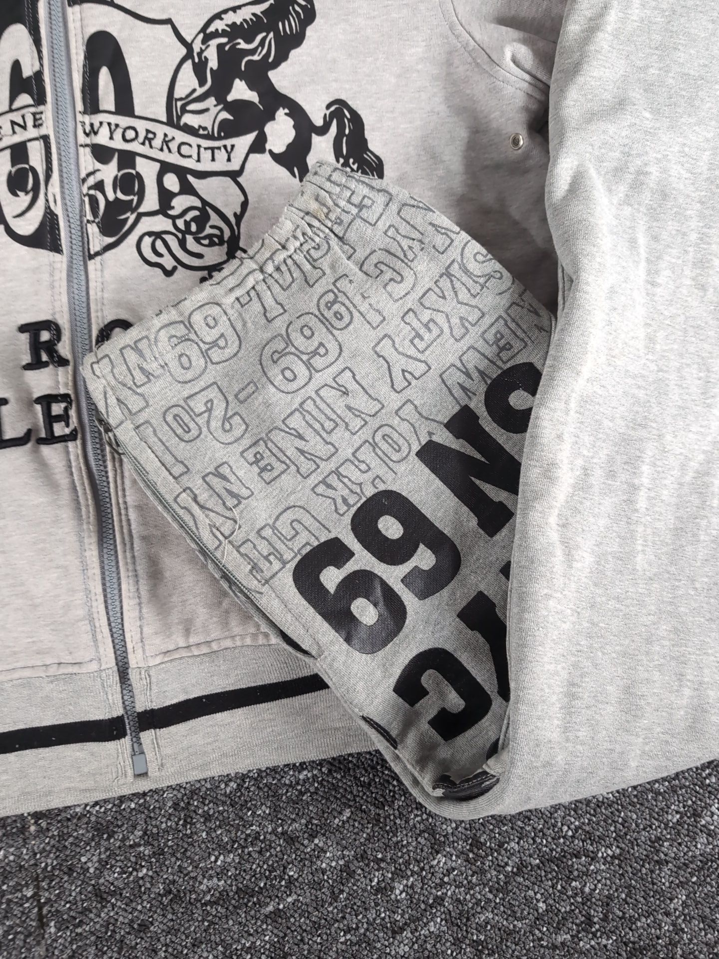 Sixty nine L - zdjęcie 4