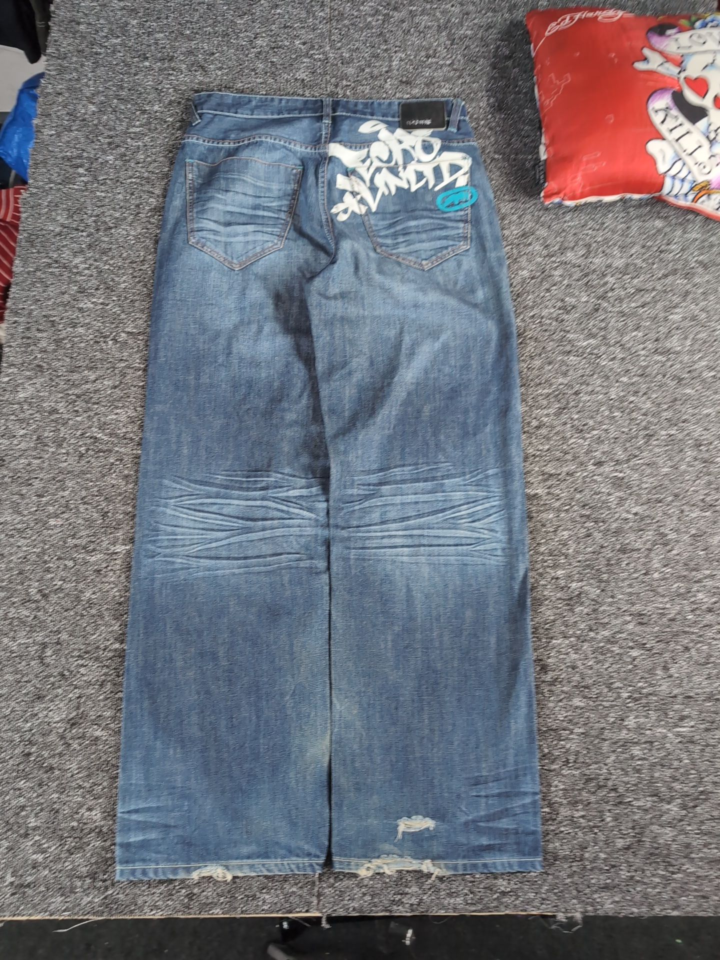 Ecko Unltd. 48 | W31