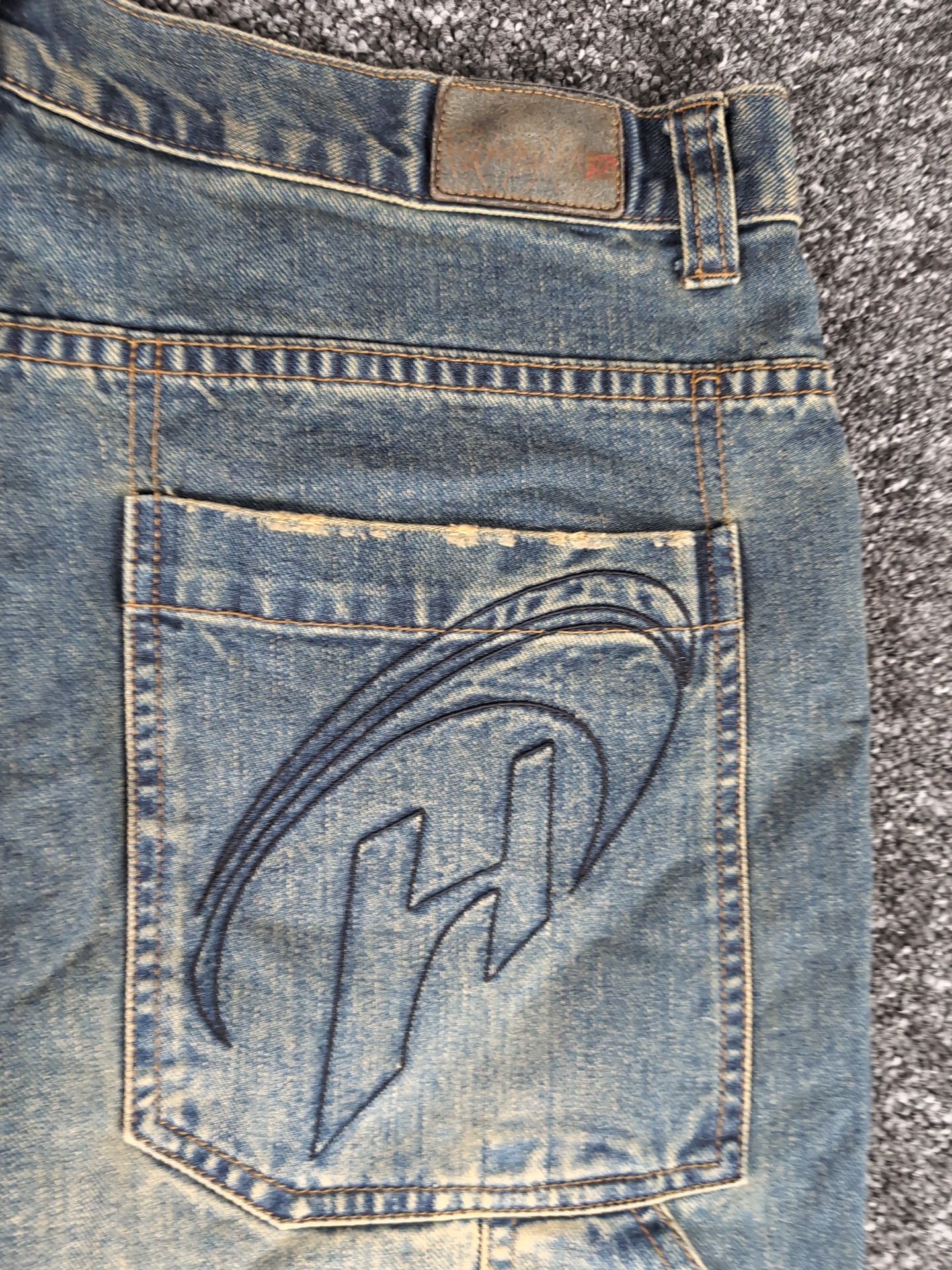 Piping hot 50 | W34 - zdjęcie 4