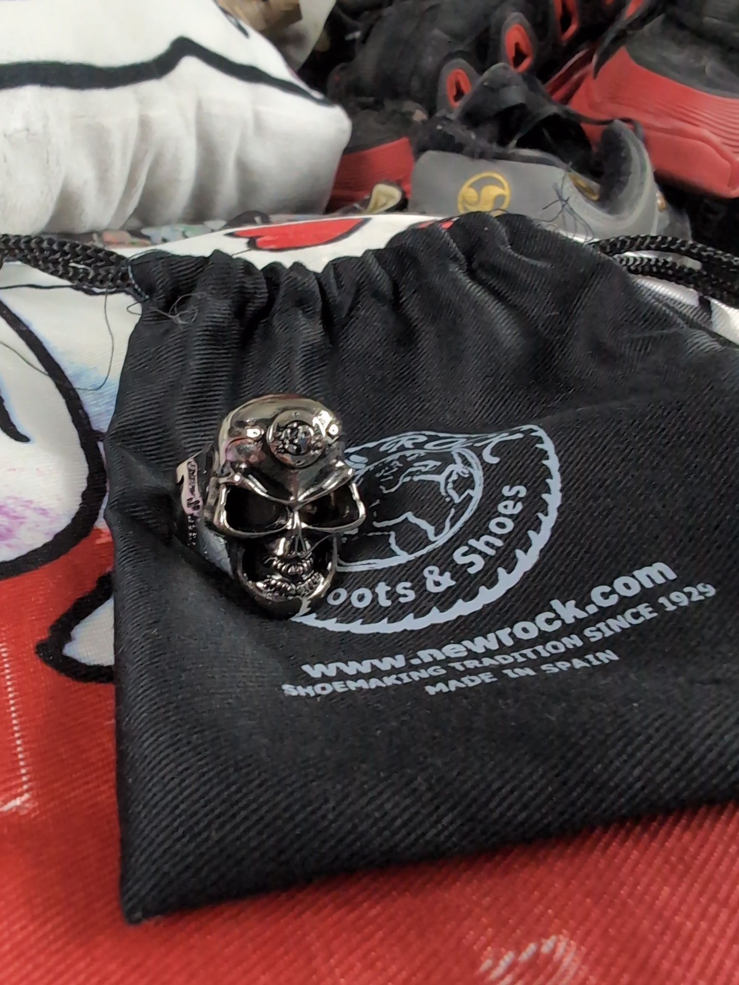 New rock Uniwersalny